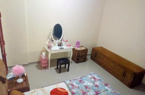 Al Gharb House | غرفة للايجار