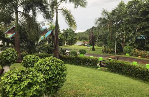 Chong Mek Resort | บ้านภูเคียงน้ำรีสอร์ท ที่พักใกล้วัดเรืองแสง