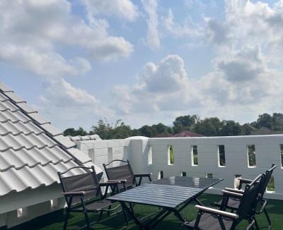 Rayong House | บ้านสมดุลมิตร Hidden Private White Brick House Rayong