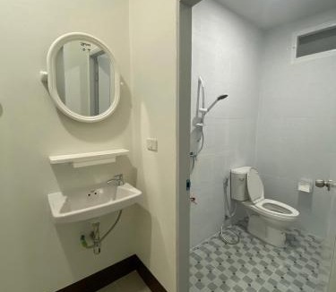 Bua Sali Hotel | บ้านอิงขวัญ ร่องขุ่น Baan Ing Kwan, Rongkhun