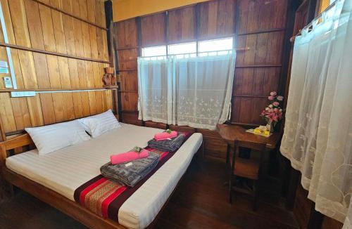 Mueang Kao House | บ้านเรือนไทยมะลิเมืองเก่า