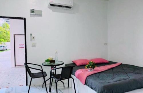 Photharam Hotel | ไวท์เฮาส์โฮมสเตย์24ชั่วโมง