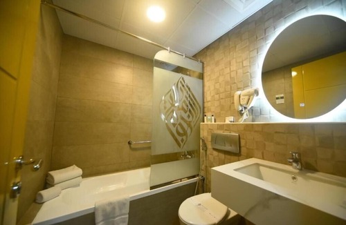 Al Nahda 2 Hotel | 1 Bedroom Apartment Near NMC Sociality Hospital