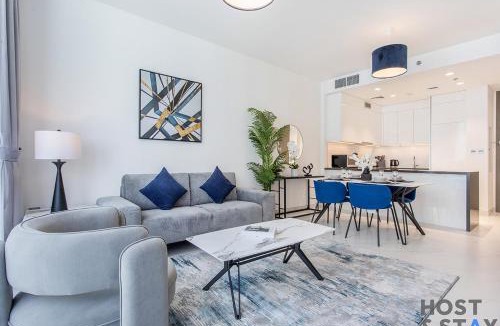 Jumeirah Village Triangle Apartment | 1 Bedroom - Crystal Lagoon - MBR City Meydan
