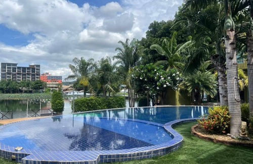 Kanchanaburi Hotel | 100 m² Hotel ∙ 2 bedrooms ∙ 5 guests