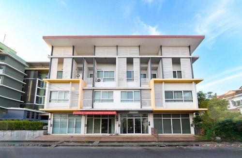 Hat Yai House | 100 m² House ∙ 4 bedrooms ∙ 18 guests