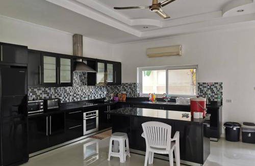 Nong Prue Villa | 1000 m² Villa ∙ 7 bedrooms ∙ 30 guests