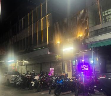 Ban Tai Hostel | 107 Hostel (One-O-Seven Hostel)