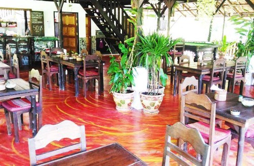 Ranong House | 140 m² Bungalow ∙ 2 bedrooms ∙ 127 guests