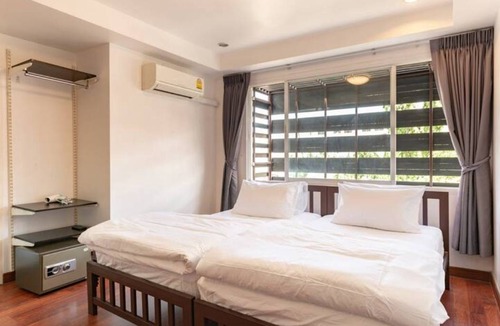 Suan Luang House | 180 m² House ∙ 4 bedrooms ∙ 10 guests