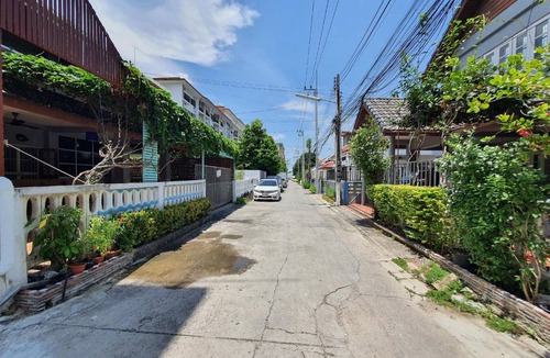 Saen Suk House | 184 m² House ∙ 5 bedrooms ∙ 10 guests