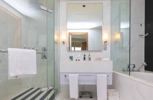 Downtown Dubai Apartment | 1902 2Bed I The Address Dubai Mall