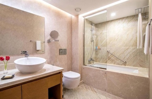 Deira Hotel | 2 Bedroom Apartment Near Gold Souk Metro BY E R