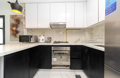 Al Barsha Apartment | 2-bedroom ensuites, apartment in charming Dubai with fitness room, AC, WiFi