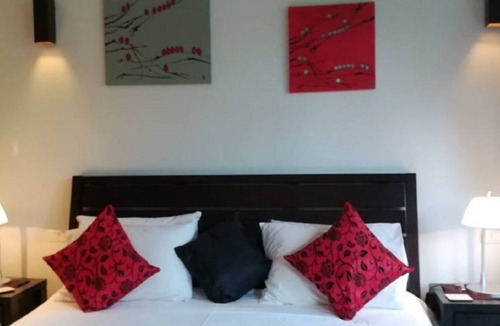 Cherngtalay Apartment | 2 Bedrooms Balcony Garden View Apartment