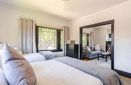 Poets Corner Apartment | 2 - Berkeley Private 1 Bedroom Apartment with Laundry