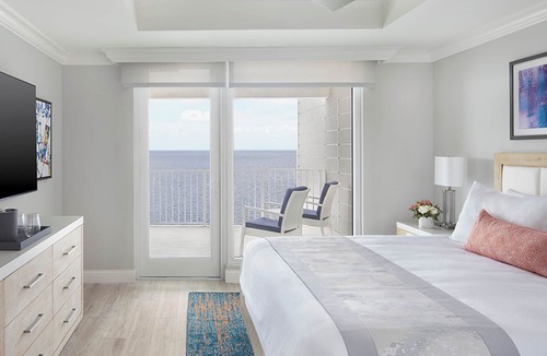 Charlotte Harbor Hotel | 2 Spacious Harbor View Room Overlooking Charlotte– Ideal for Relaxing Stay