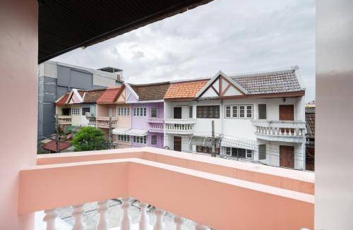 Phra Khanong Apartment | 200 m² Apartment ∙ 4 bedrooms ∙ 11 guests