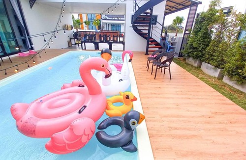 Rayong Resort | 200 m² Resort ∙ 3 bedrooms ∙ 25 guests