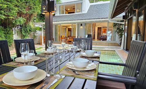Bang Po Resort | 250 m² Resort ∙ 4 bedrooms ∙ 9 guests