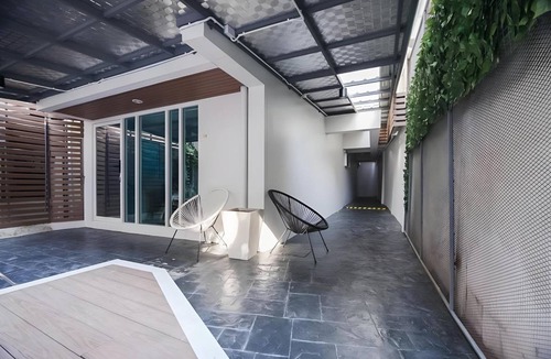 Wang Burapha Phirom Hotel | 26 m² Hotel ∙ 3 guests