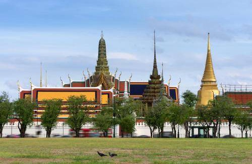 Wang Burapha Phirom Hotel | 26 m² Hotel ∙ 3 guests