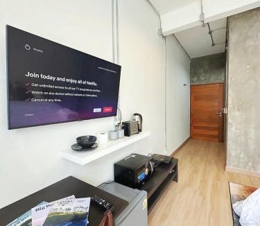Phra Khanong Nuea Apartment | 260m walk to BTS Prakanong