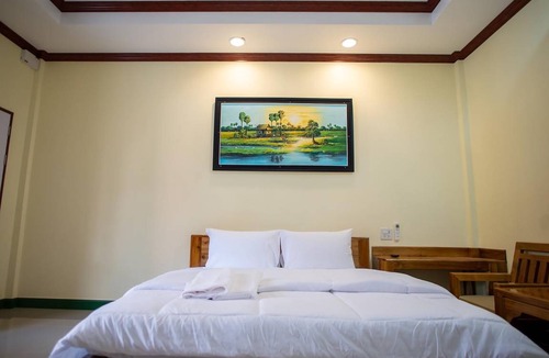 Bang Phra Hotel | 27 m² Hotel ∙ 2 guests