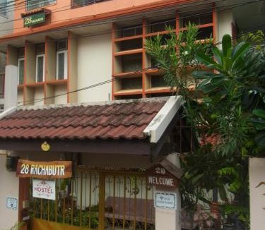 Nai Mueang House | 28 Rachabutr Hostel