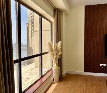 Jumeira 3 Apartment | 2BR Luxury Apartment Marina View
