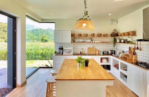 Khanong Phra House | 300 m² House ∙ 4 bedrooms ∙ 12 guests