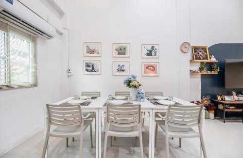 Phra Khanong Villa | 300 m² Villa ∙ 1 bedroom ∙ 13 guests