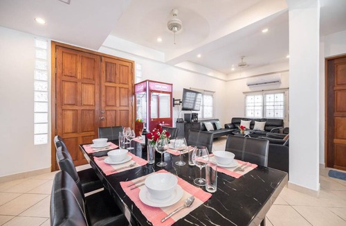 North Pattaya Villa | 300 m² Villa ∙ 4 bedrooms ∙ 10 guests