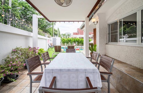 North Pattaya Villa | 300 m² Villa ∙ 4 bedrooms ∙ 10 guests