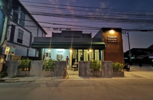 Hat Chao Samran Hotel | 33 m² Hotel ∙ 3 guests