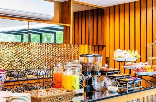 Phlabphla Hotel | 340 m² Hotel ∙ 2 bedrooms ∙ 127 guests