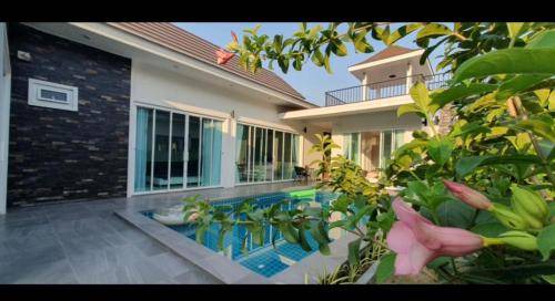 Sam Roi Yot Villa | 360 m² Villa ∙ 3 bedrooms ∙ 8 guests