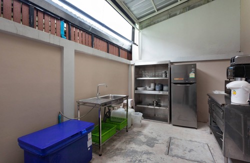 Kathu House | 4-Bdr Fully-Equipped Private House