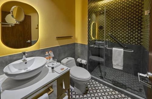 Centro Historico Hotel | 4 Spacious Units Steps From Yucatán Adventures | Rooftop Pool Onsite
