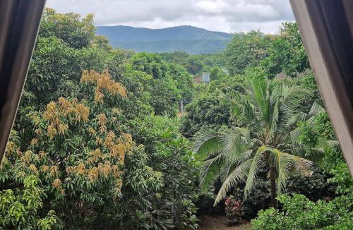 Mae Jo Villa | 400m2 villa - 2,880m2 Land - QLED TV - Veranda
