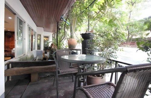 Wat Ratchabophit Hotel | 45 m² Hotel ∙ 5 guests