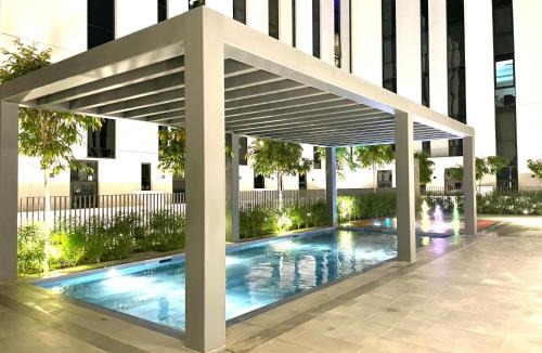 Sharjah Apartment | 45 Mins drive to Dubai Marina and The Beach at JBR