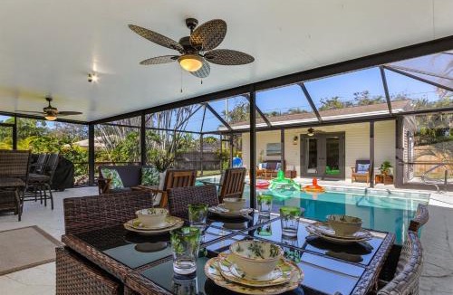 Central Naples House | 5 BDRM3 BathNaples LuxuryHtd PoolNr BeachPets
