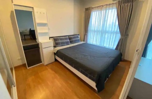 Wong Sawang Condo | 50m MRT, Big C, 1 BR condo with Sauna, Pool & Gym