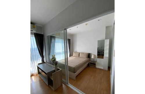Wong Sawang Condo | 50mMRT, Big C, 1BR condo Near Chatuchak with Balcony, Sauna, Infinite Pool & Gym