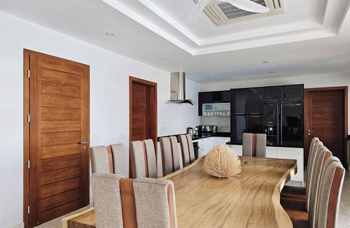 Choeng Mon Villa | 5BR Sea View Private Pool Villa Short Walk to Choeng Mon Beach