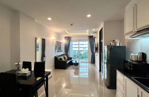 Patong Apartment | 6-32 - Large 1 Bedroom-1bathroom 1 Km Walking To Patong Beach