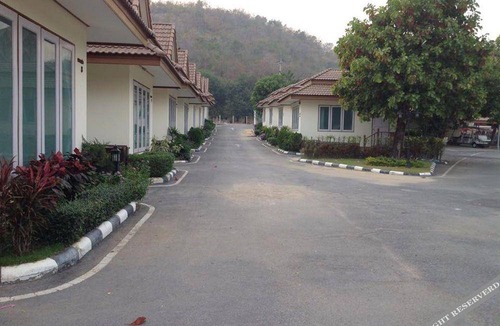 Saraburi Hotel | 60 m² Hotel ∙ 10 guests