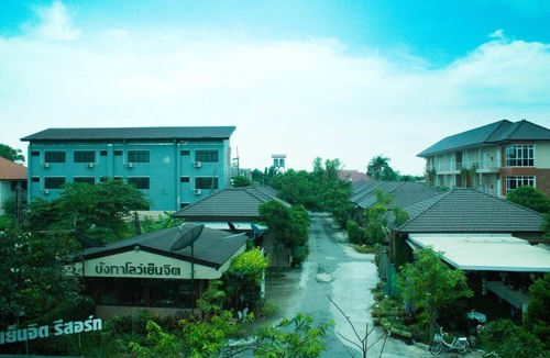 Chachoengsao Resort | 60 m² Resort ∙ 20 guests
