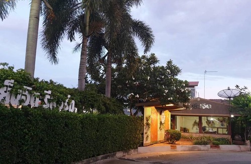 Chachoengsao Resort | 60 m² Resort ∙ 20 guests